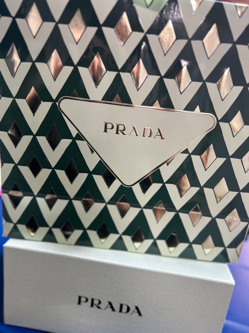 PRADA PARADOXE セット アイシャドウ リップ ポーチ