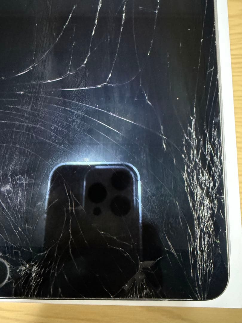 iPad Air3 Wi-Fi 画面割れあり