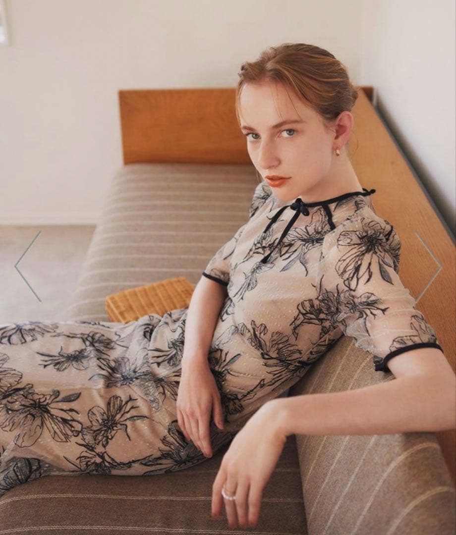 LEJA 花柄フロントバックリボンパフスリーブマーメイドロングワンピースドレス