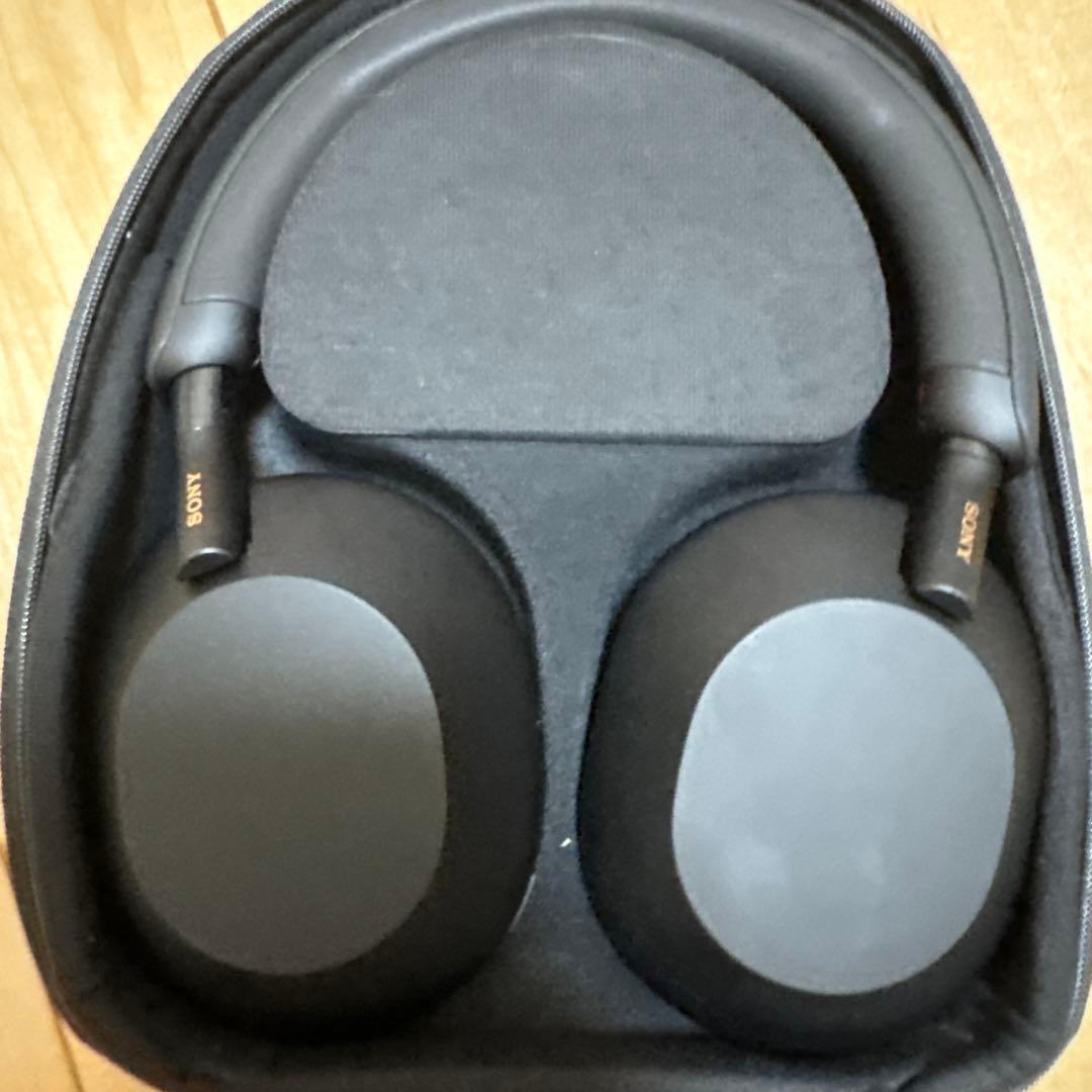 【美品】SONY WH1000XM5 ブラック ケース付き