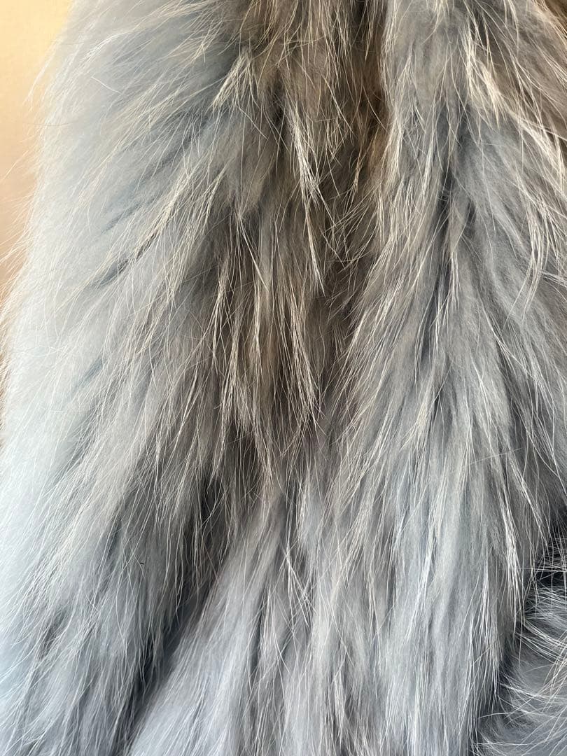 本物毛皮コートグレー ファーショートジャケット