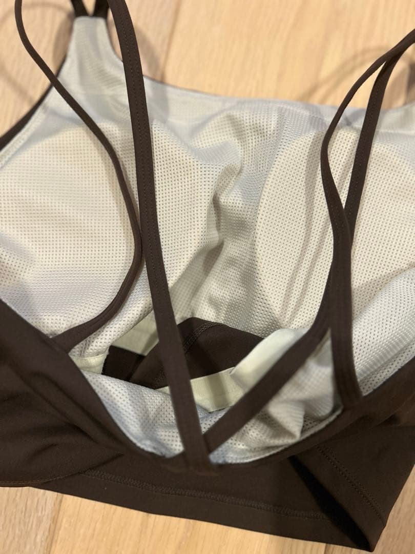 【SUKALA】　ブラトップ付きフラワーレーストップス　ブラウン　M