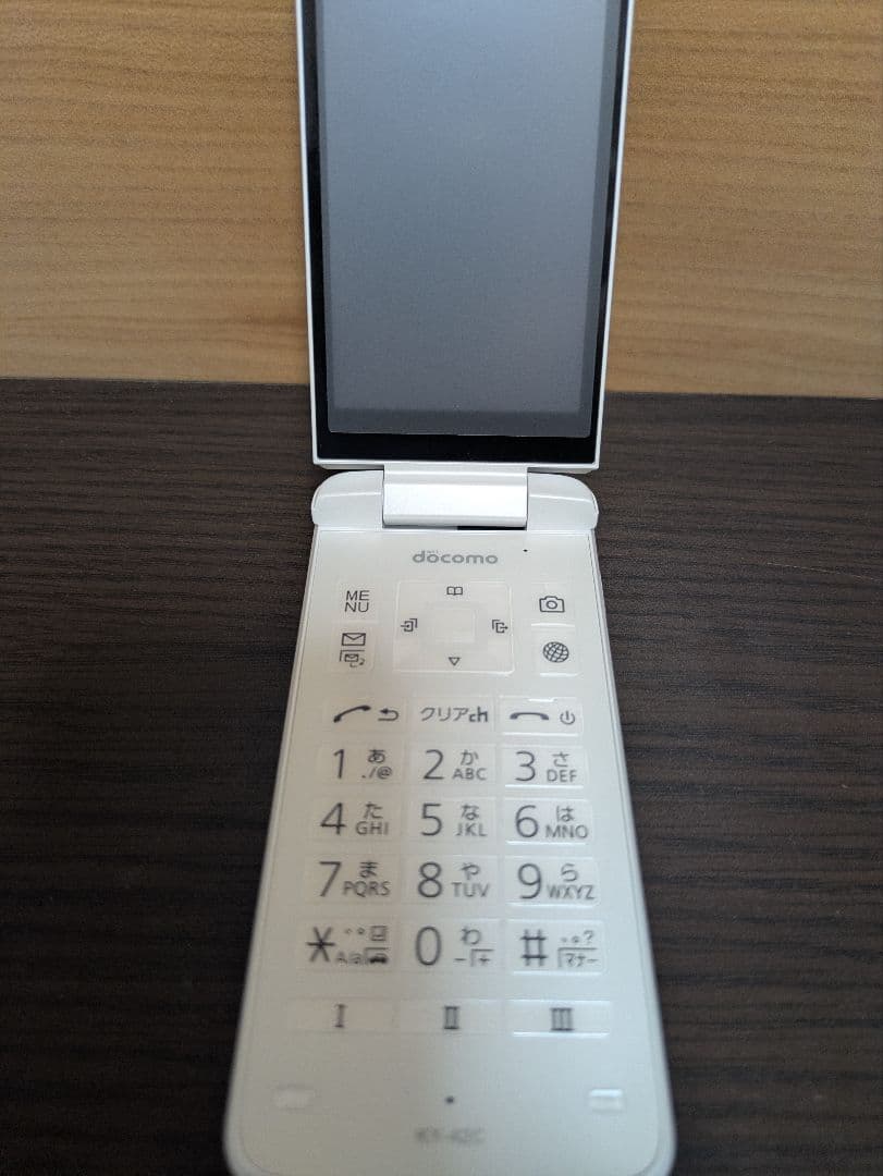 ドコモ DIGNO ケータイ KY-42C ホワイト
