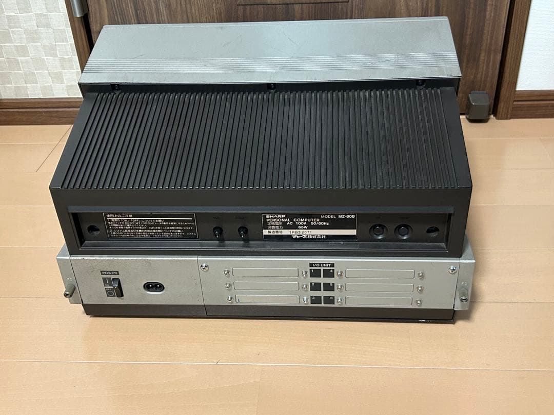 SHARP レトロパソコン MZ-80B 通電のみ