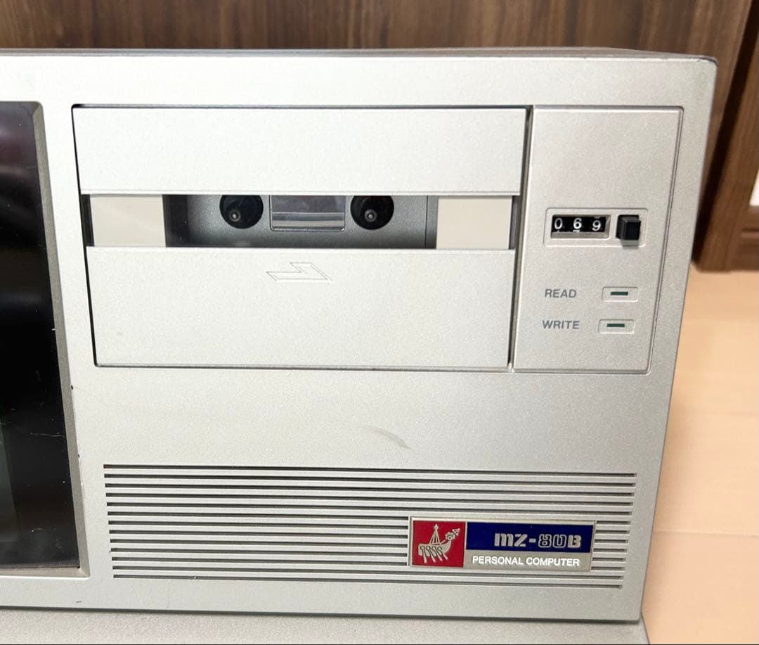 SHARP レトロパソコン MZ-80B 通電のみ