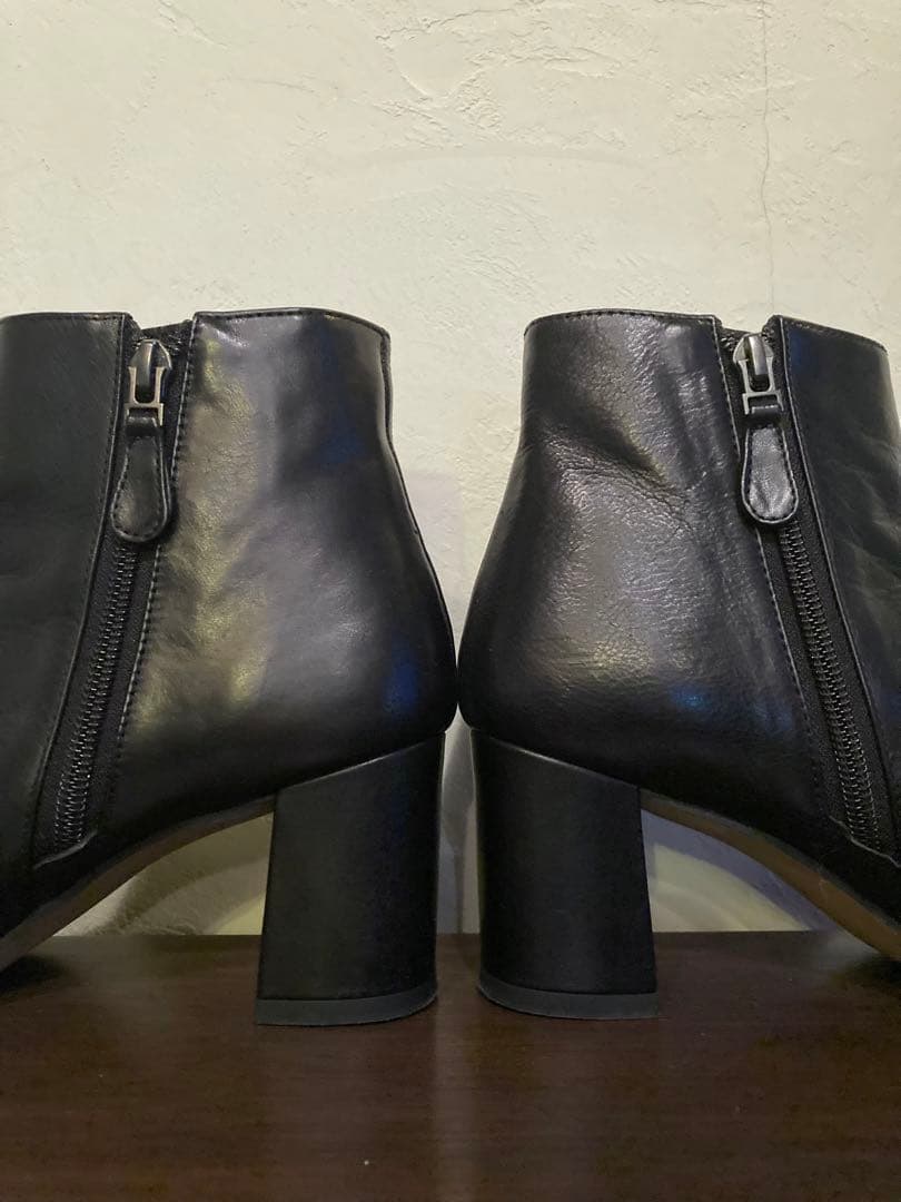 ◆美品！3時間のみ使用◆ツモリチサト◆サイドゴアブーツ23.0ｃｍ◆