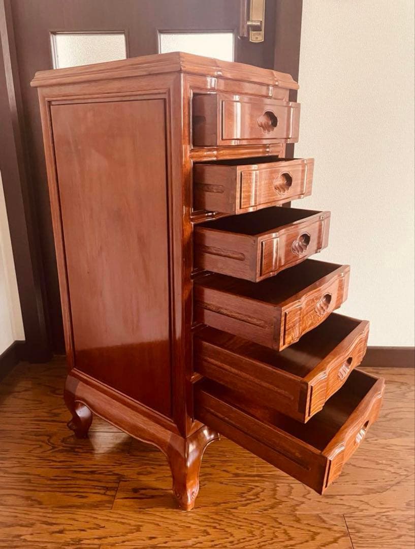 みお　　高級チェスト　六段　唐木　猫足　タガヤサン　チェスト　猫足家具