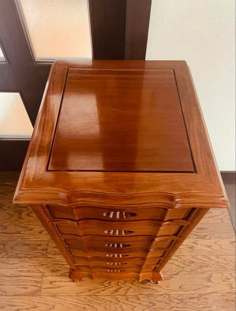 みお　　高級チェスト　六段　唐木　猫足　タガヤサン　チェスト　猫足家具