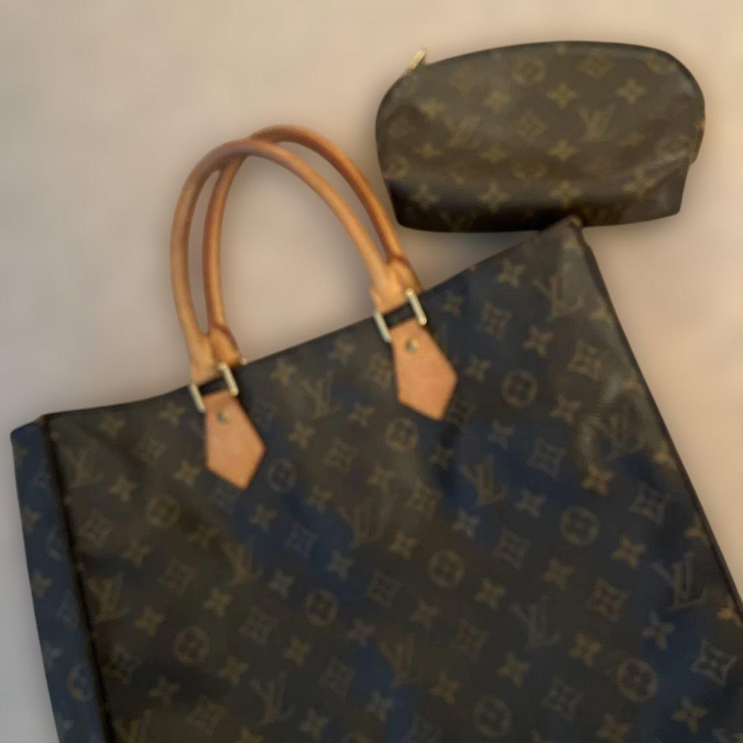 LOUIS VUITTON ルイ ヴィトン モノグラム サックプラ+ポーチ付