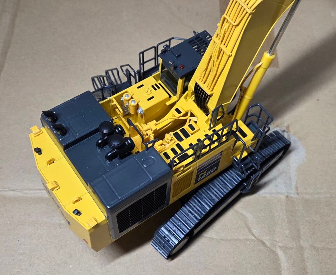 PC1250-11 1/50 コマツ ショベルカー 建機 komatsu NZG