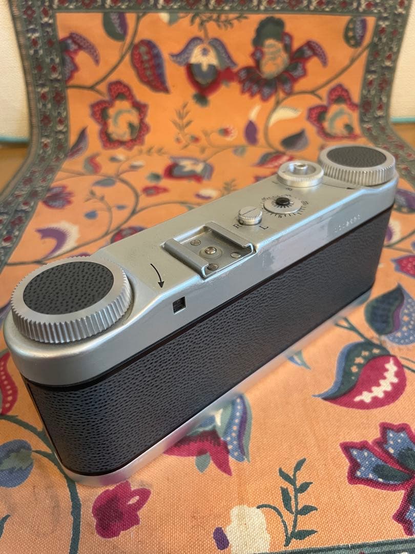 Graflex Stereo Graphic カメラ シルバー