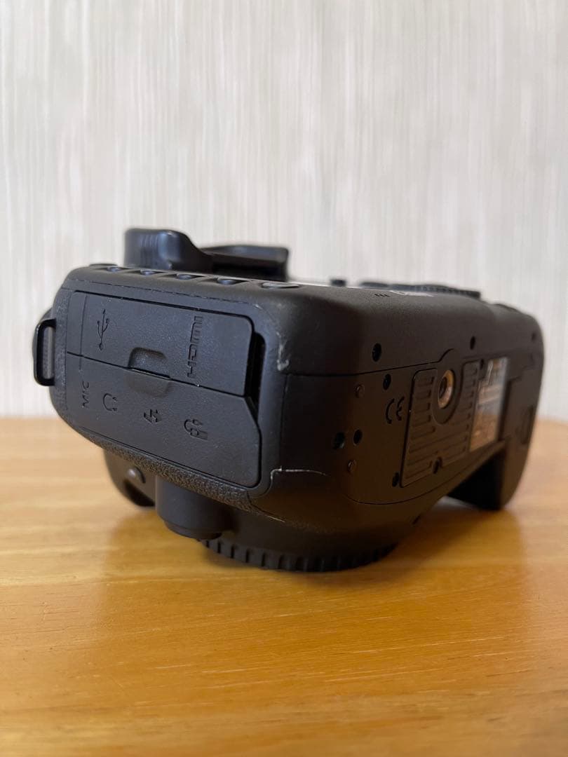 デジタルカメラ Canon EOS 7D Mark II EF-S 18-135 IS STM