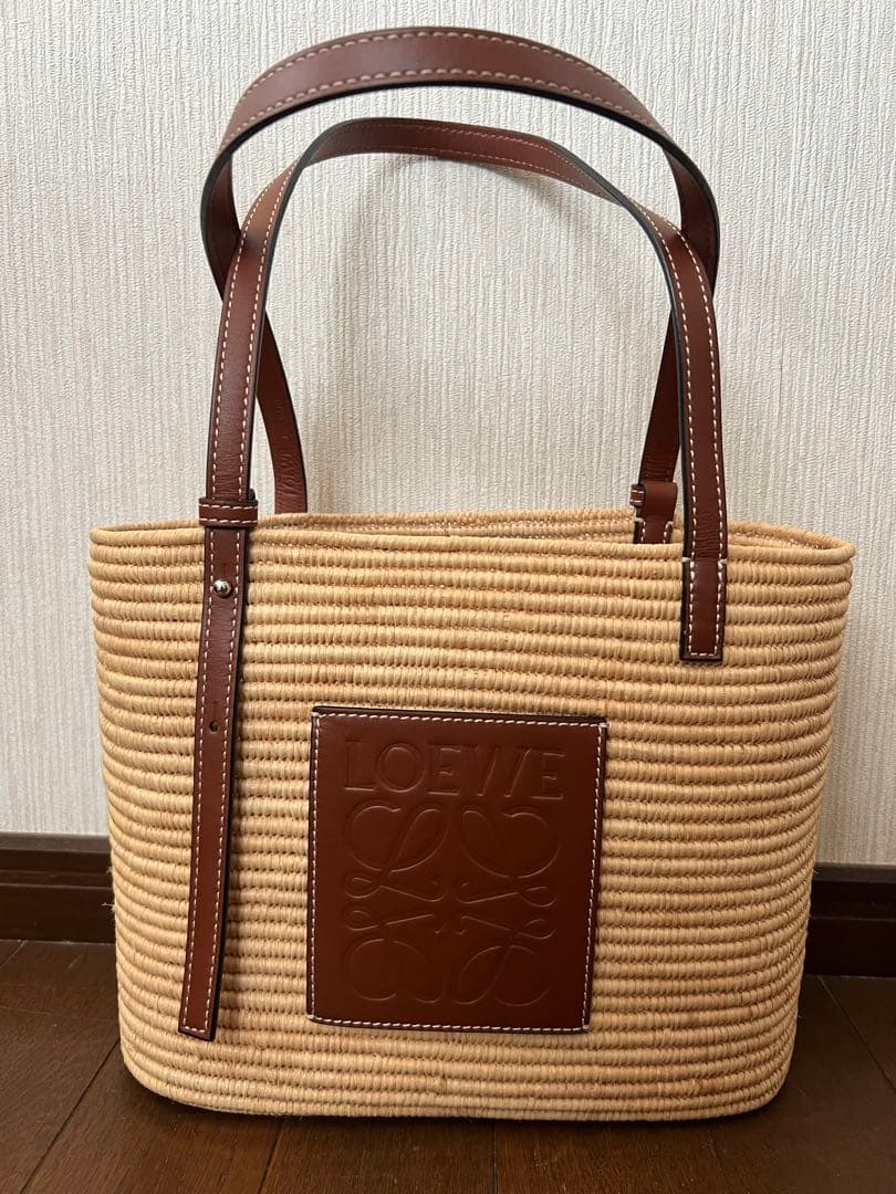 美品　LOEWE かごバック　スクエア