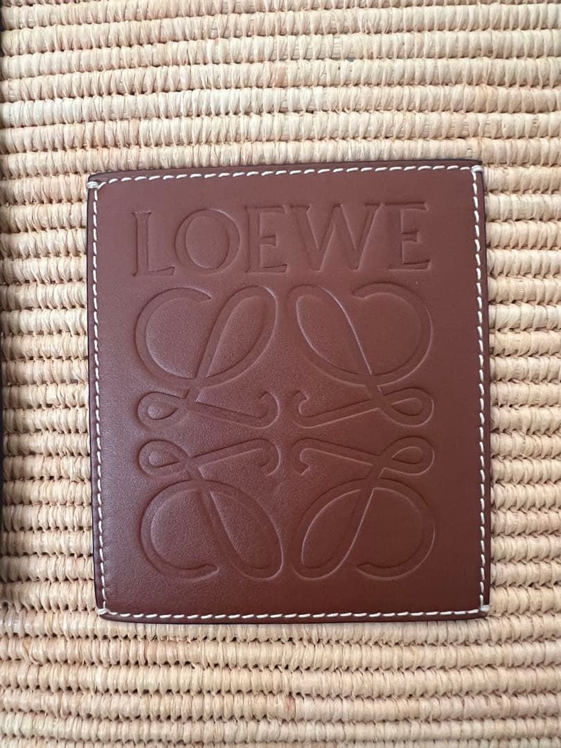 美品　LOEWE かごバック　スクエア