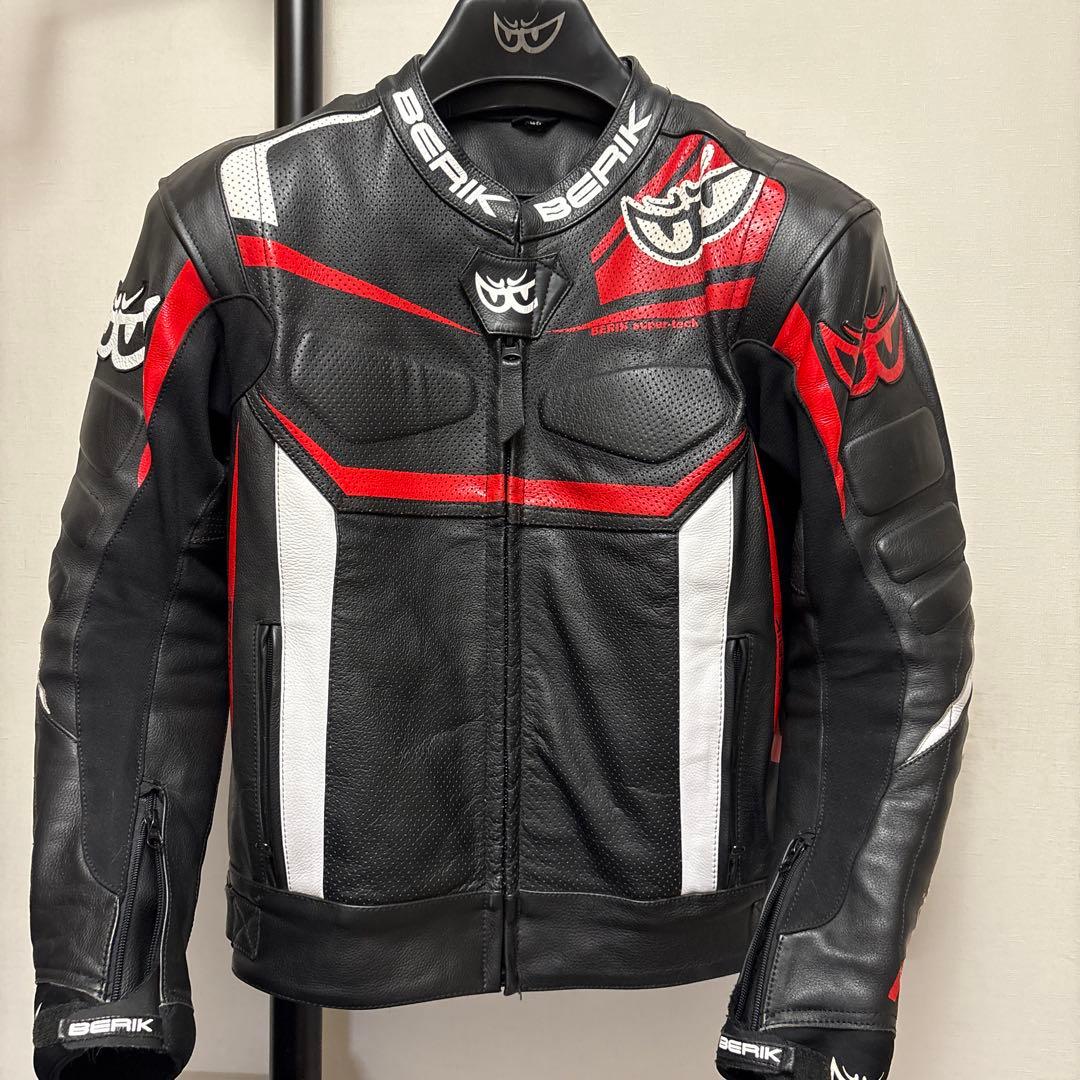 BERIK パンチングレザージャケット、防風ライナー付サイズ48 M相当