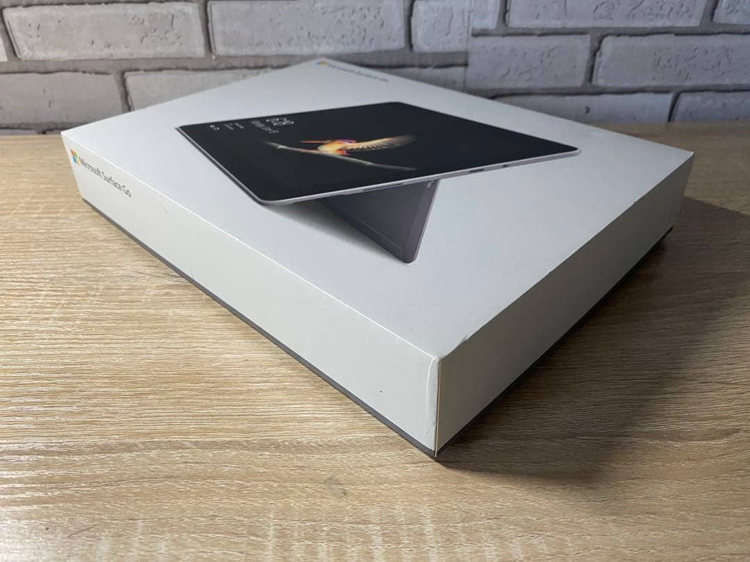 Microsoft Surface go 本体 ケース付き