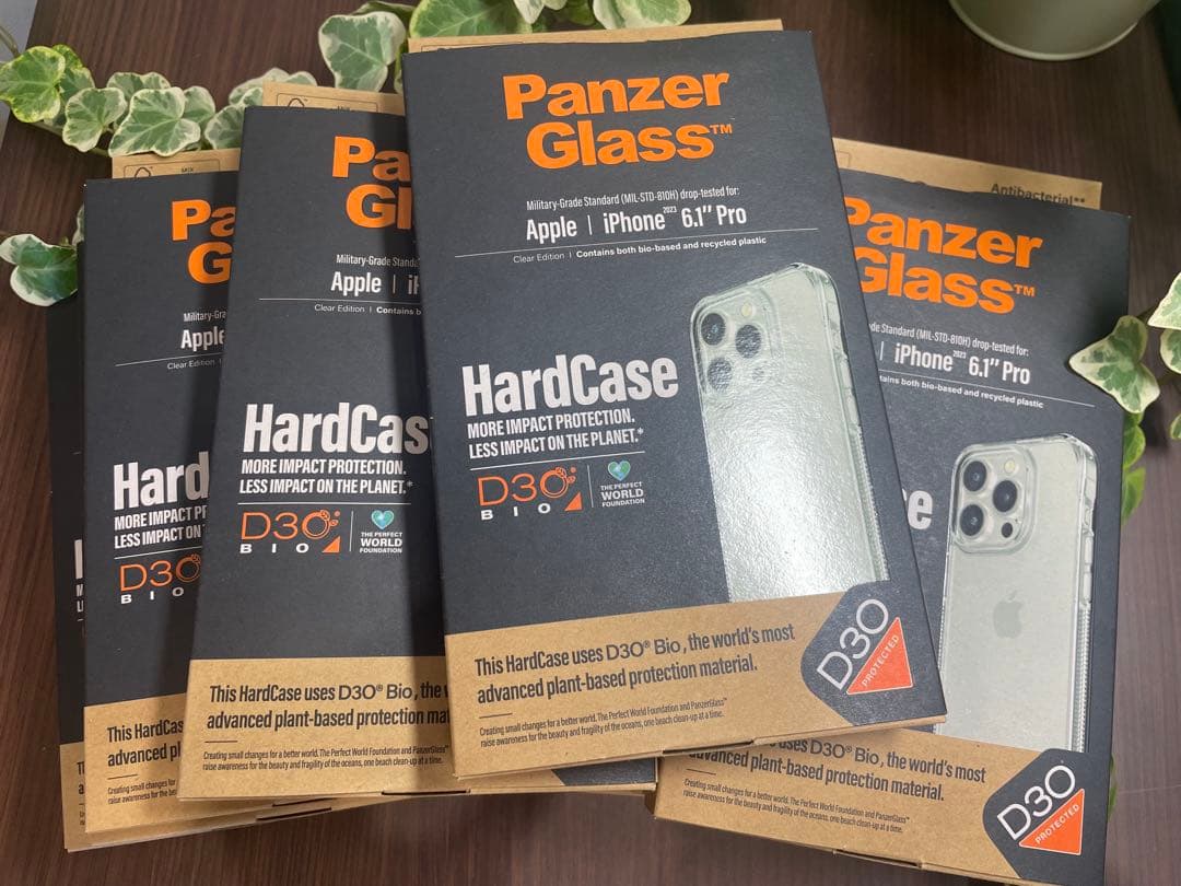 Panzer Glass iPhone 15 Pro ハードケース【8個セット】