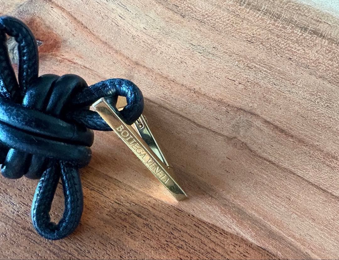 【希少品】【美品】BOTTEGA VENETAトライアングルキーリング