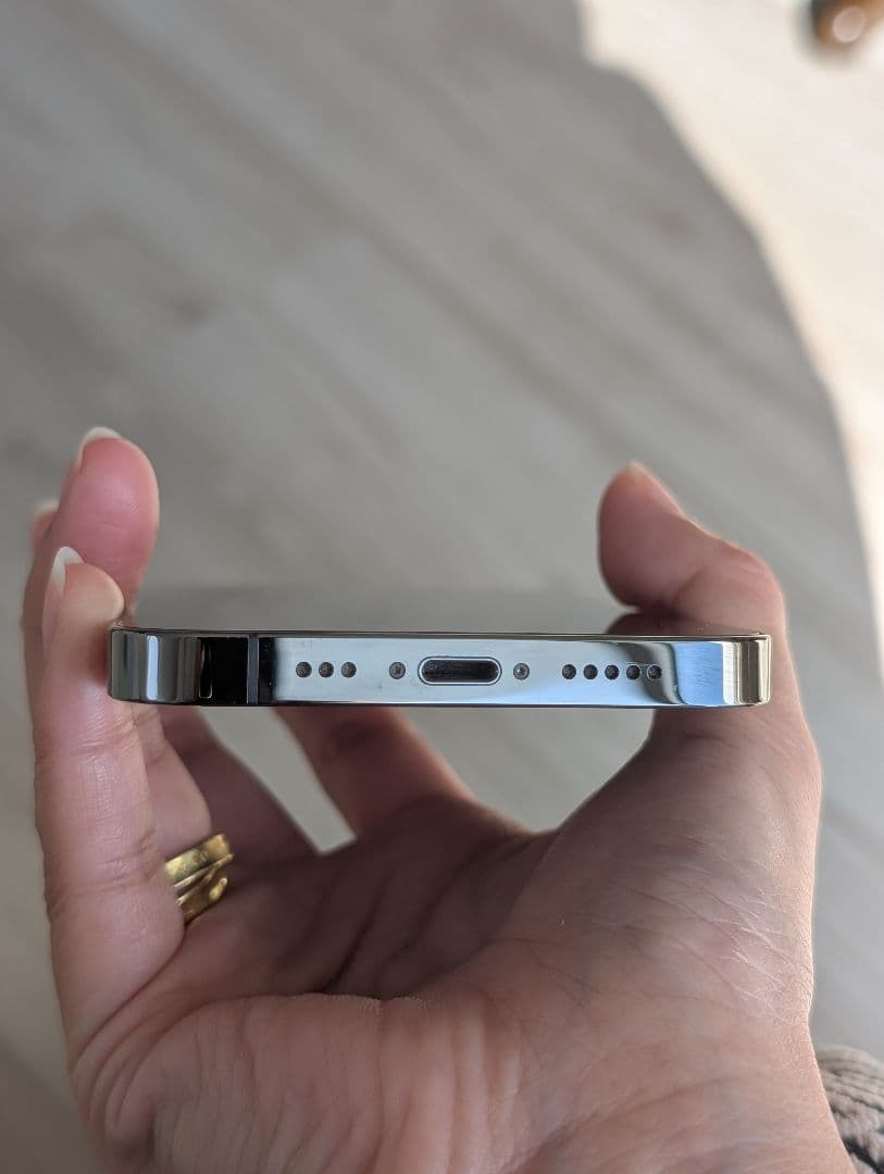 ［購入者決定済］美品 iPhone 13 Pro 128 グラファイト 本体