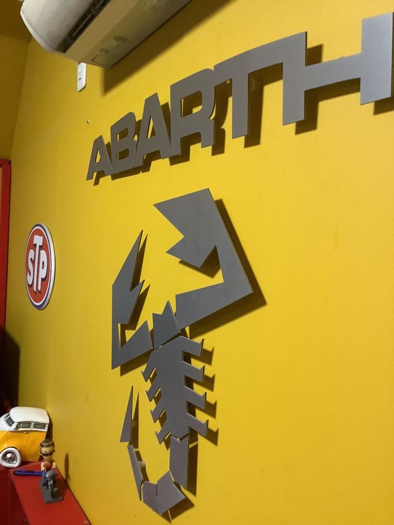 アバルトabarth ガレージサイン　おまけ付き