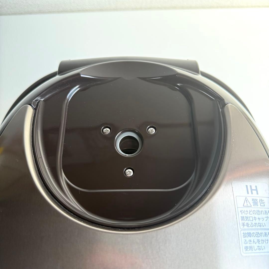 象印 極め炊き IH炊飯ジャー 1升 NW-VC18 24年製