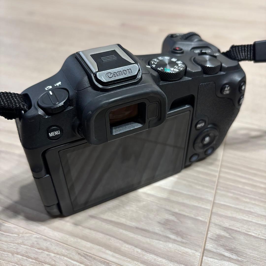 EOS R8 ボディ