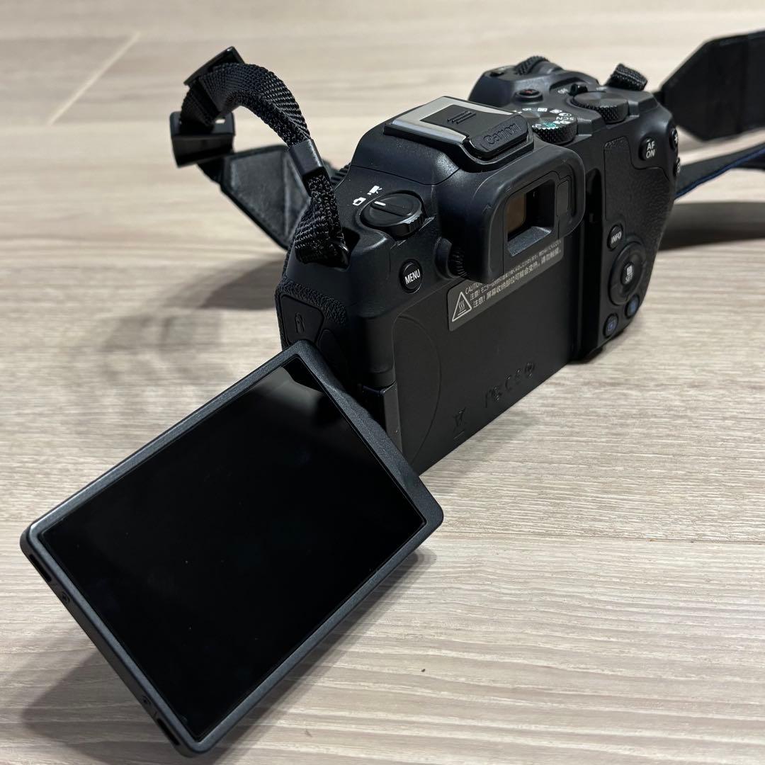 EOS R8 ボディ