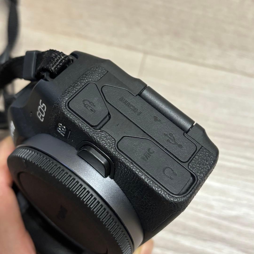 EOS R8 ボディ