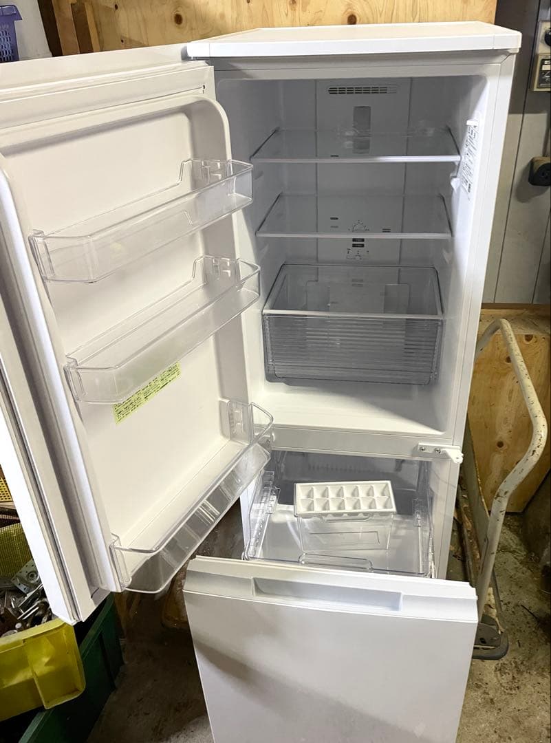 SHARP 冷蔵庫　SJ-18E8-KW 179L 2021年　keyword