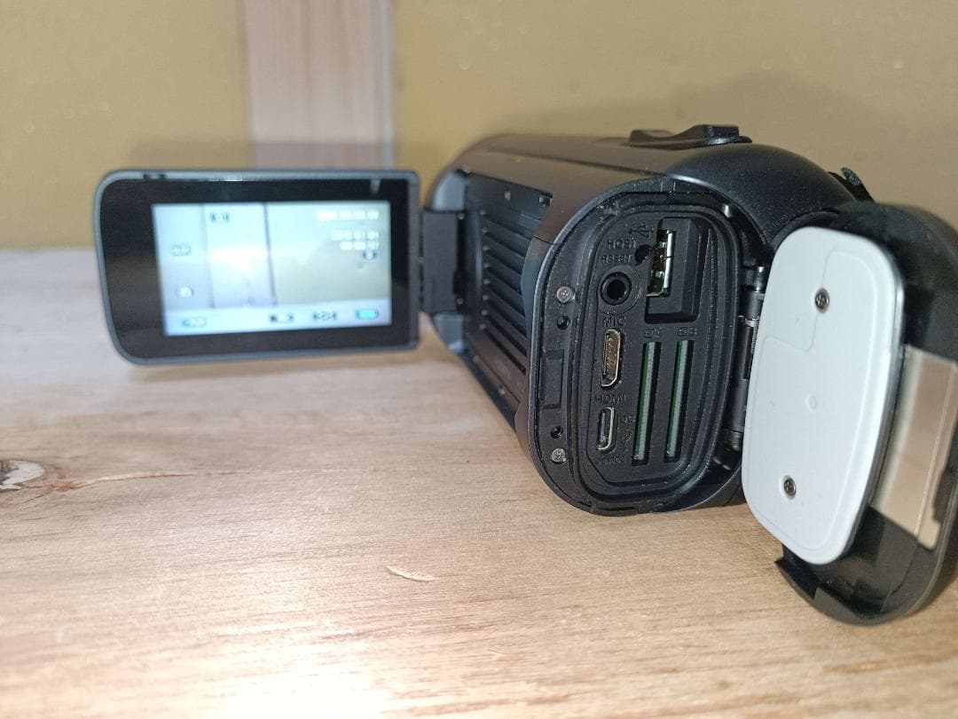 【防水/防塵/耐衝撃/耐低温】JVC GZ-RY980