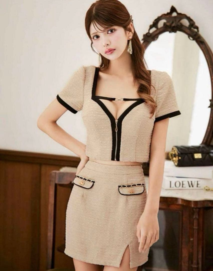 ベージュ タイトドレス セットアップ　jewels　Sサイズ