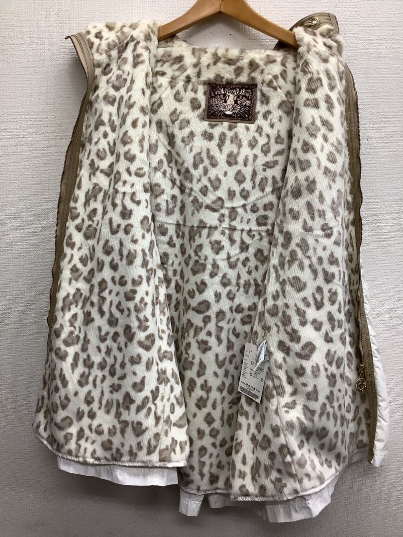 新品タグ付　伊太利屋 8.8万　イタリヤ コート ジャケット　M ホワイト