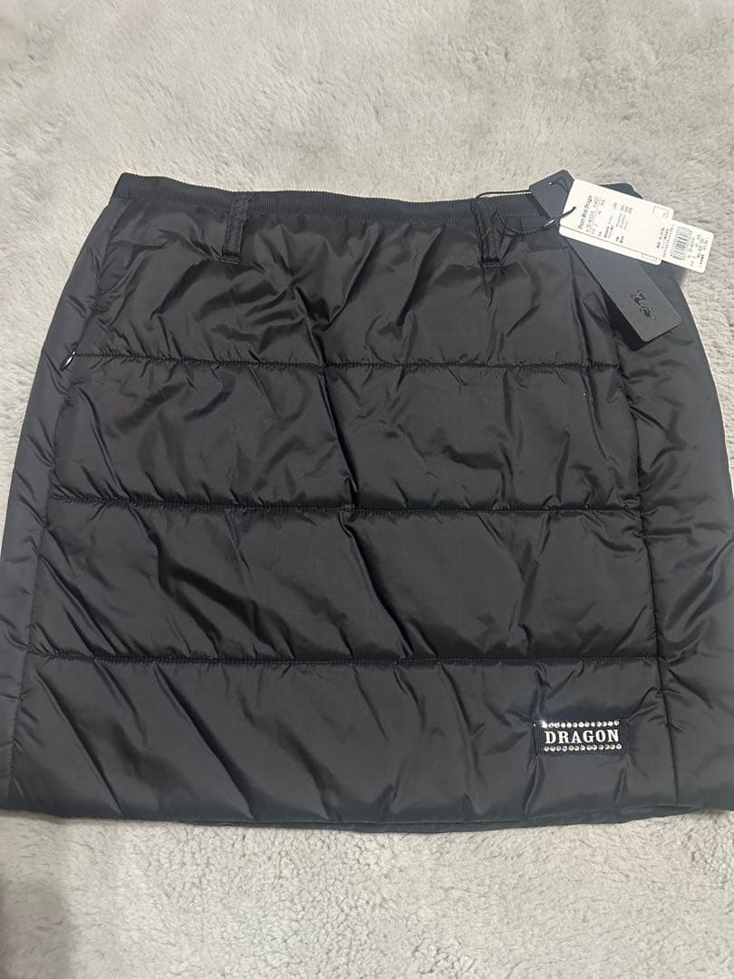 新品未使用ダンスウィズドラゴン 中綿キルトスカートゴルフダウンスカート Mサイズ