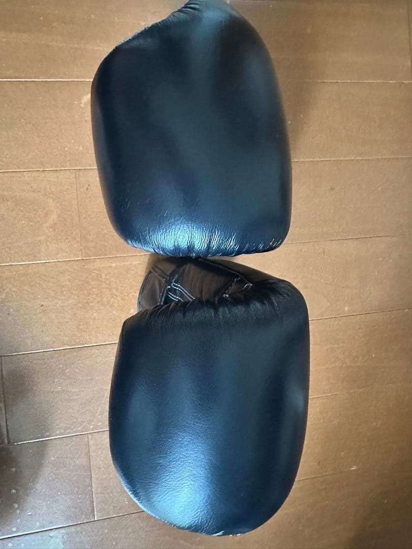 WINDY ボクシンググローブ 10オンス　一度使用のみ　ブラック