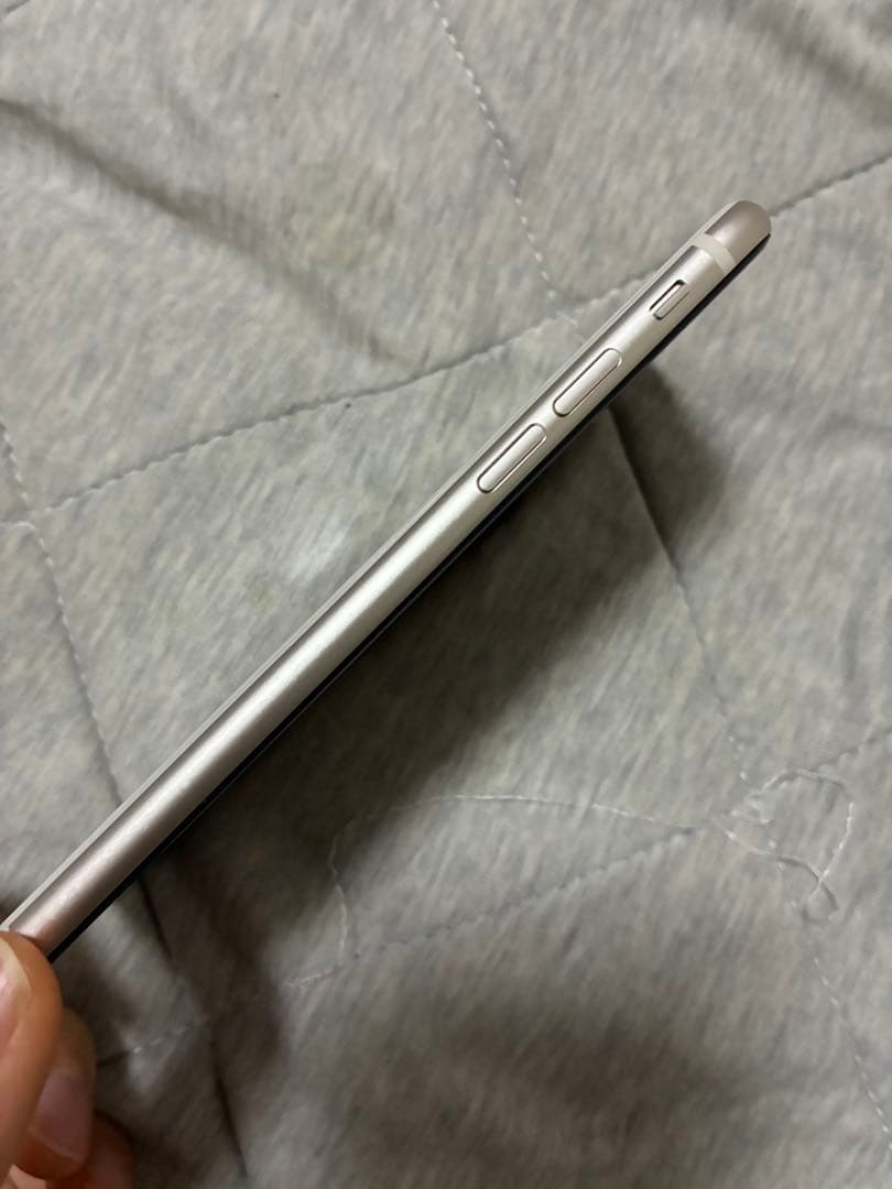 IphoneSE 第3世代128GB SIMフリー