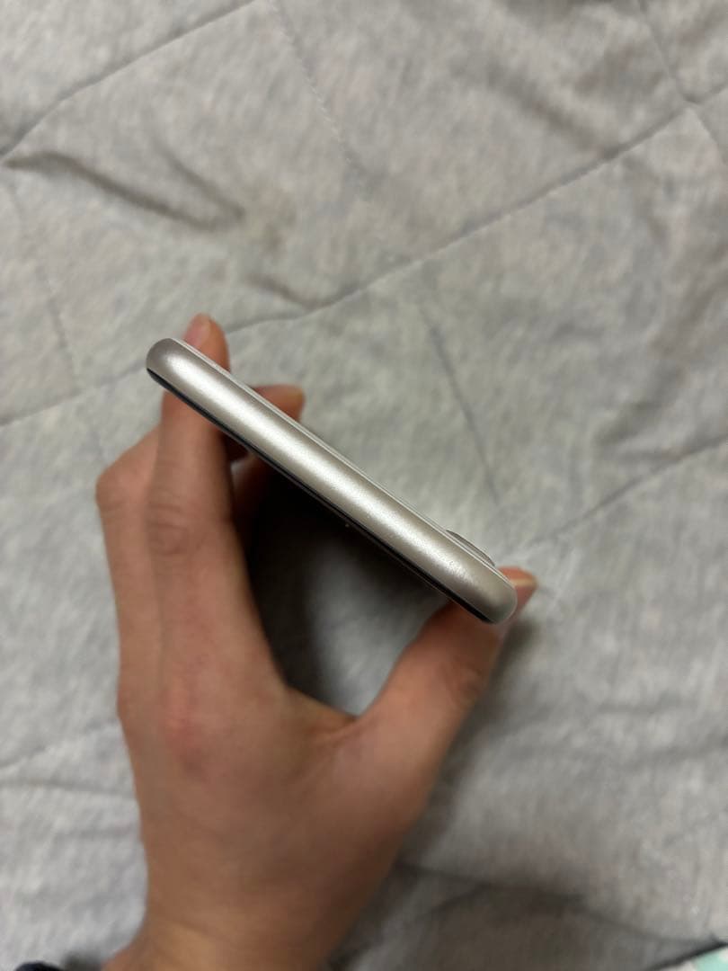 IphoneSE 第3世代128GB SIMフリー