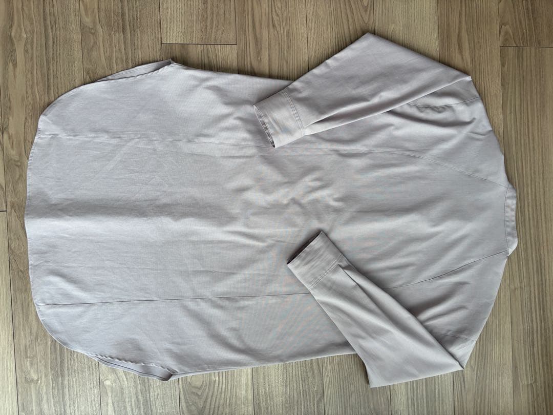 ＊our＊シワになりにくい胸元切り替えロングシャツ［グレイッシュピンク］