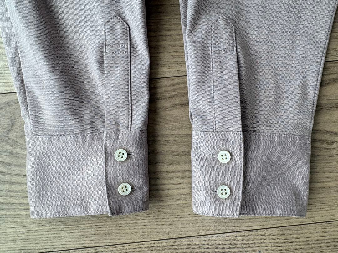 ＊our＊シワになりにくい胸元切り替えロングシャツ［グレイッシュピンク］