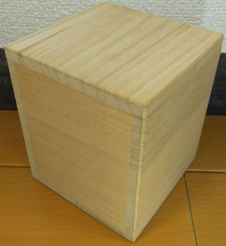 人間国宝 金城次郎 盒子(蓋物,香合）栞 共箱 美品 やちむん 壺屋焼 壷屋焼