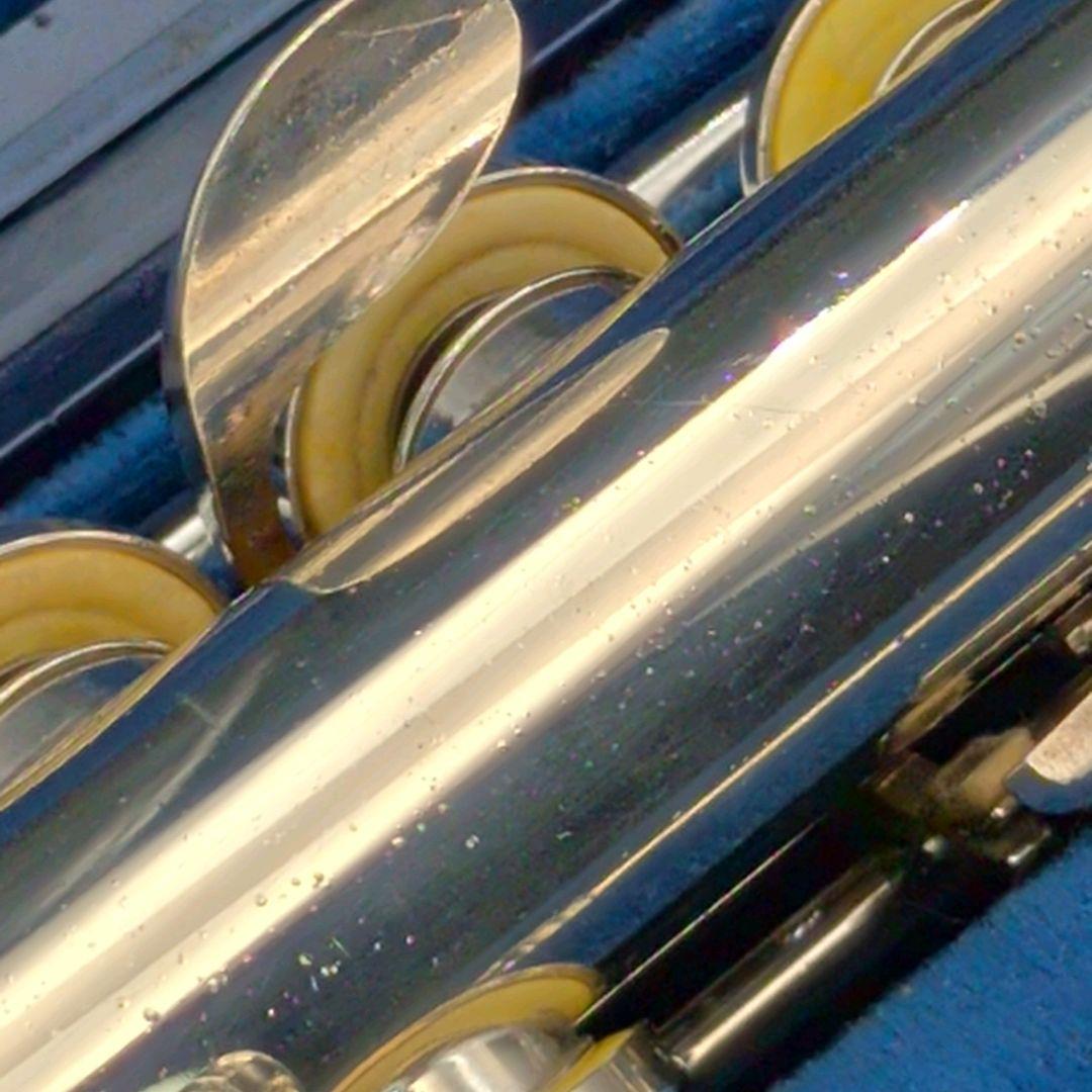 フルート　調整済　ヤマハYFL211S(Eメカ.銀メッキ仕様)