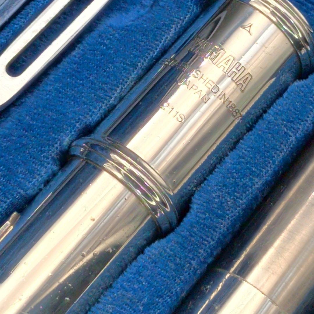 フルート　調整済　ヤマハYFL211S(Eメカ.銀メッキ仕様)