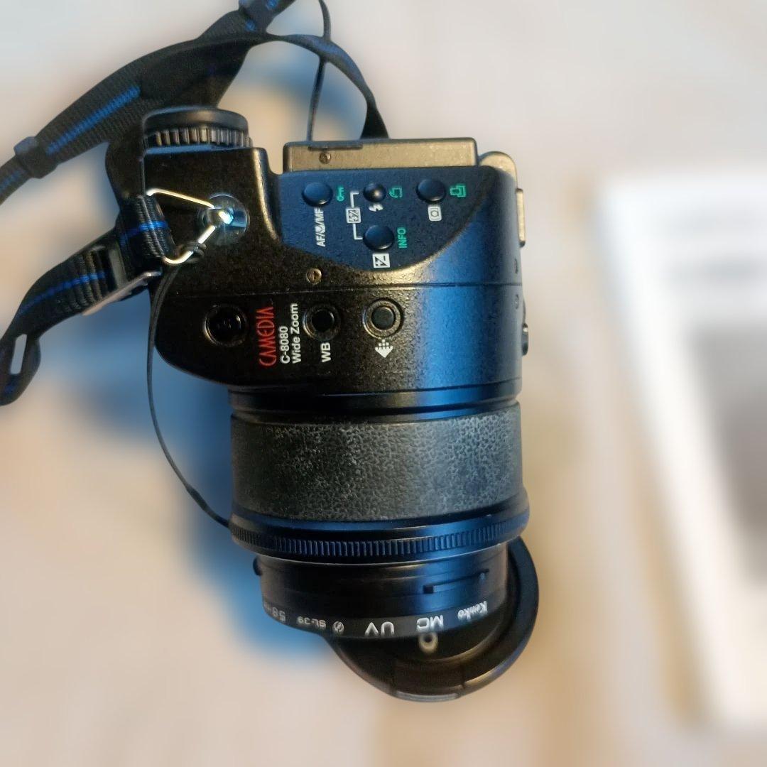 OLYMPUS C-8080 Wide Zoom デジタルカメラ