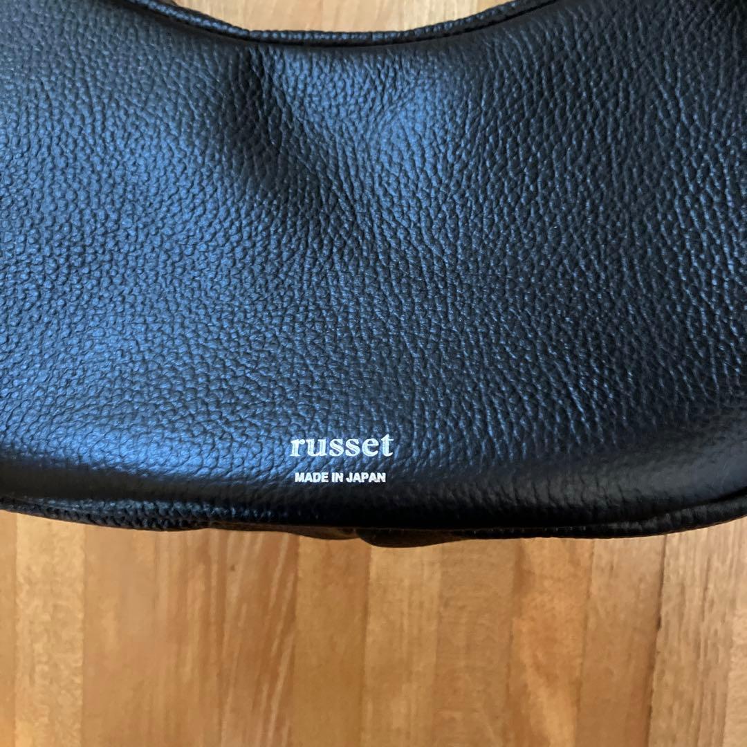 kou （新品）ラシット　ハーフムーンショルダーバッグ黒