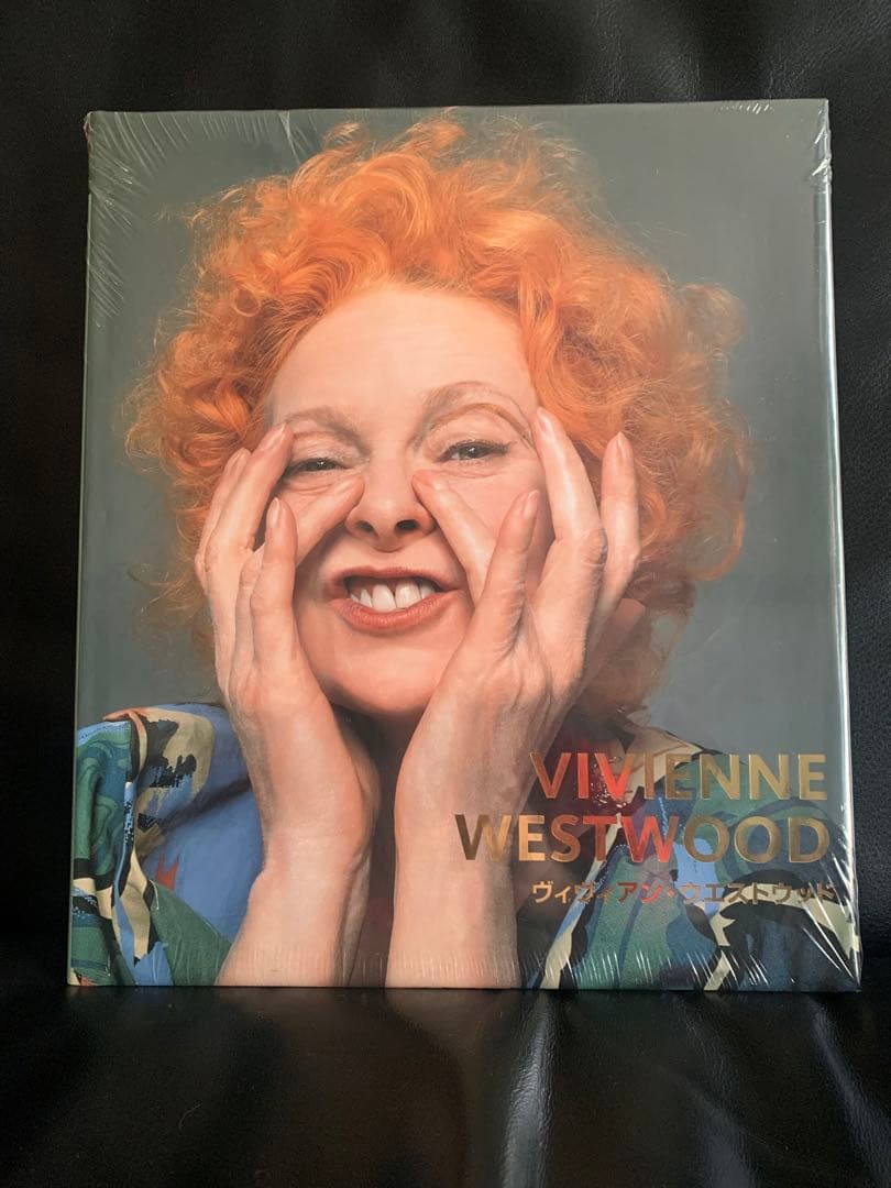 【未開封：ハードカバー】ヴィヴィアンウエストウッド　アートブック　写真集