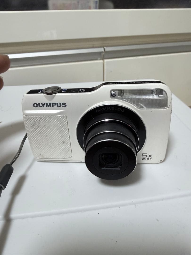 デジタルカメラ Olympus VG-170