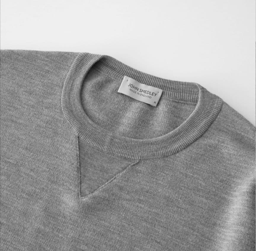 ジョンスメドレー 日本別注 30G Vガゼット クルーネックニット メリノウール