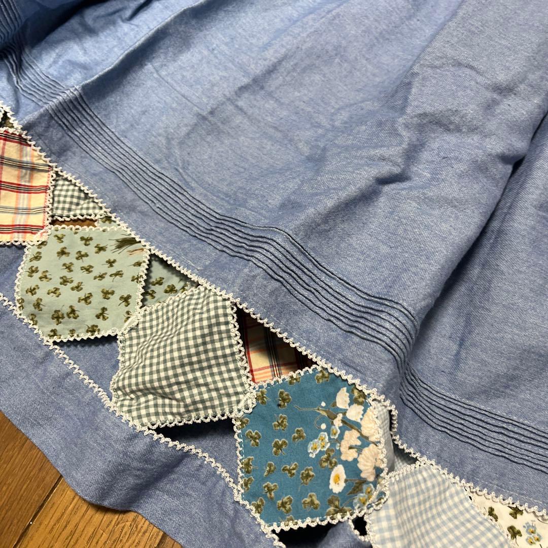 ピンクハウス　デニムはしごパッチワンピース　淡いブルー　白詰草