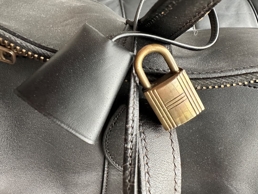 HERMES エルメス　ブラック ドラムバッグ　アールディ