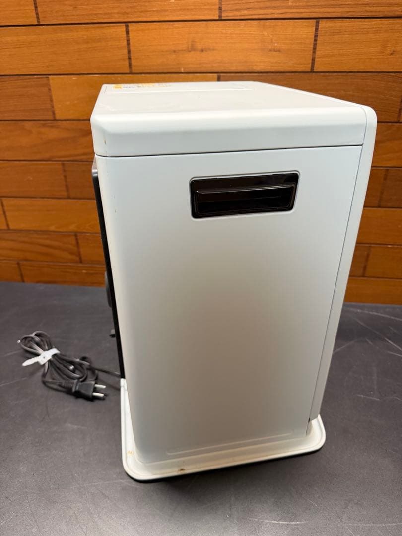 永吉丸 LC-33M(W)マット ホワイト　トヨトミ 　石油ファンヒーター