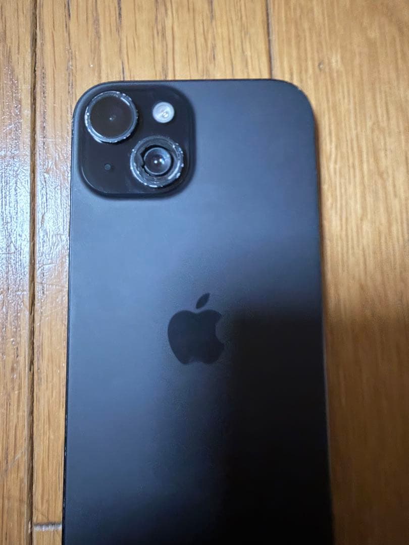 iPhone 15 ブラック 128GB SIMフリー カメラ割れ ジャンク品